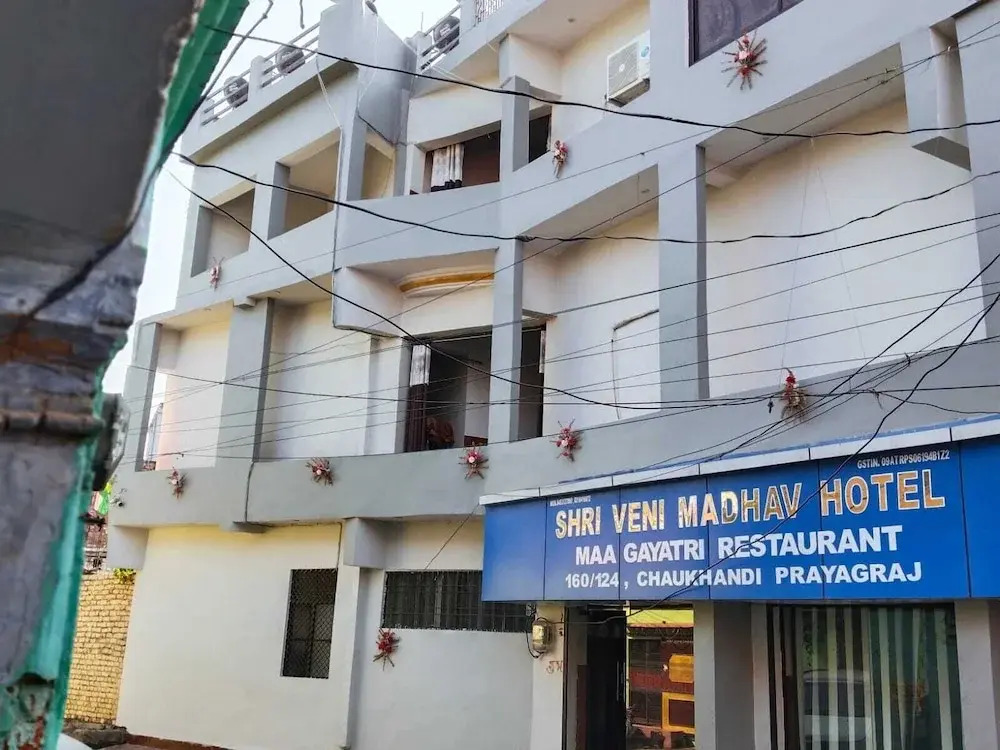 Праяградж: Shri Veni Madhav Hotel