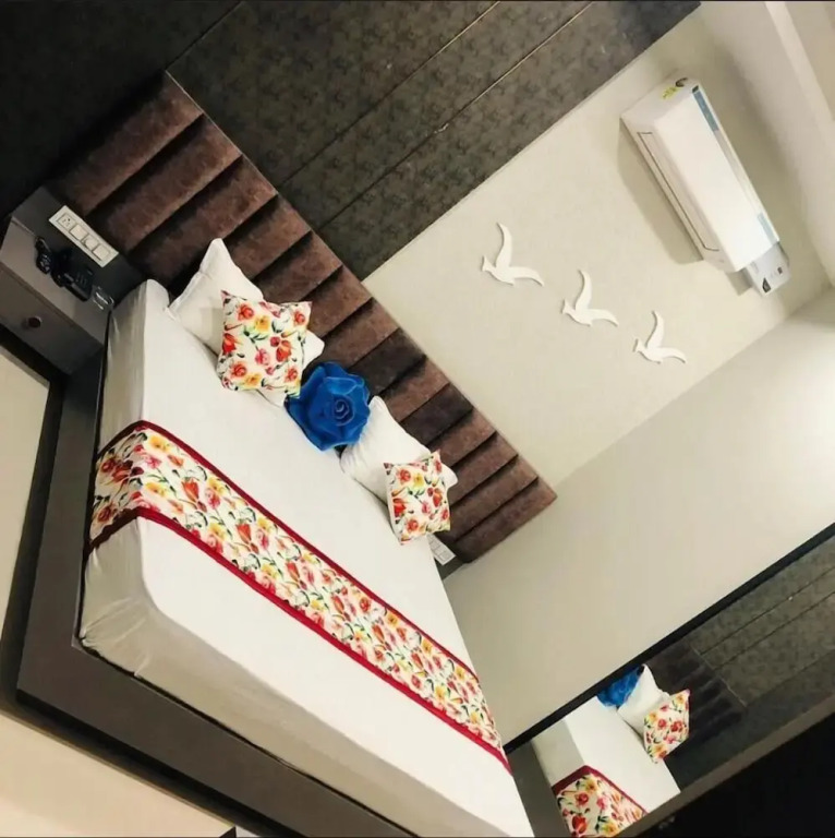 Батхинда: The Highland hotel