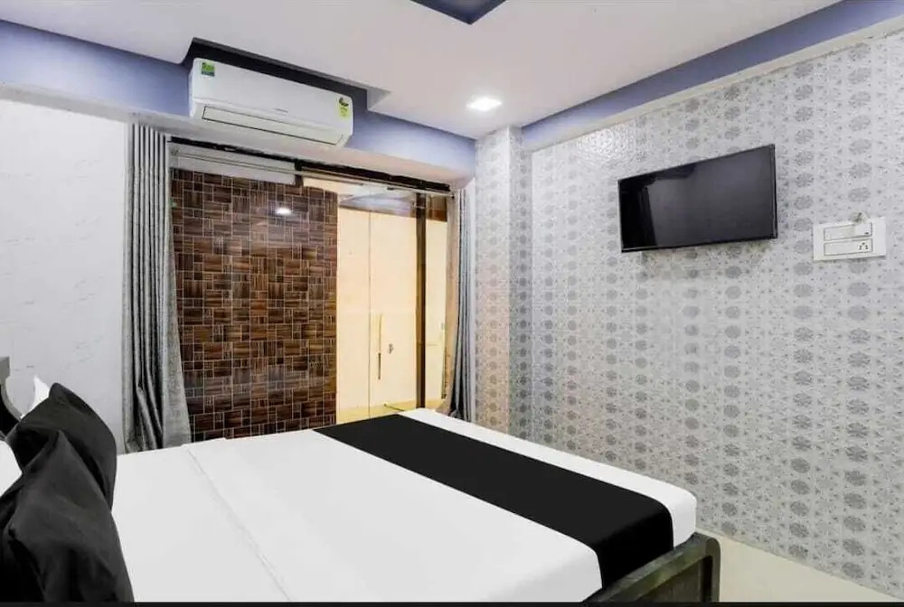 Сурат: Hotel Delight In By GRB