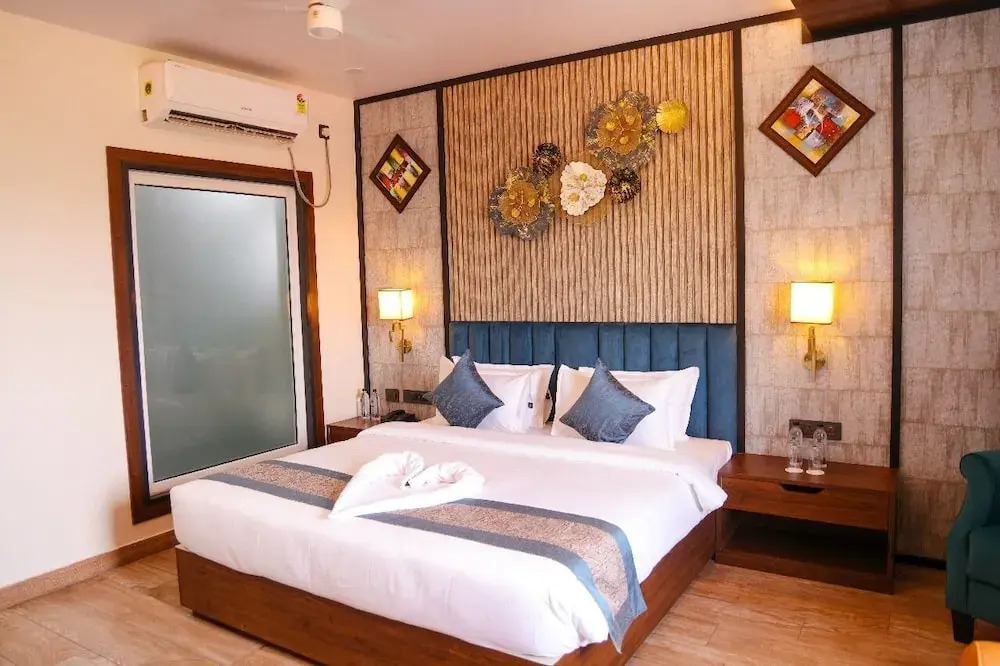 Джамшедпур: River sidde inn
