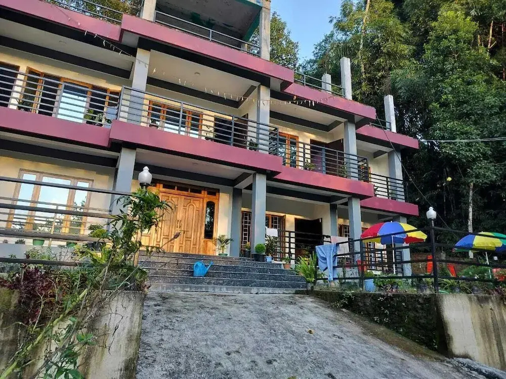 Калимпонг: The Grand Kalimpong