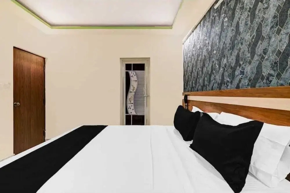 Бангалор: Hotel Karnataka Suites