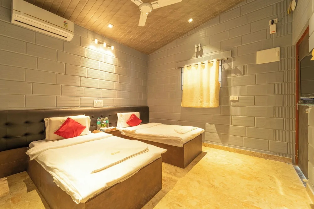 Бангалор: Seasons Suites HBR