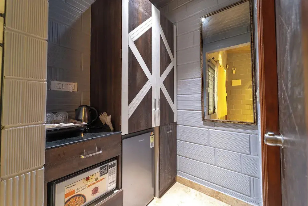 Бангалор: Seasons Suites HBR
