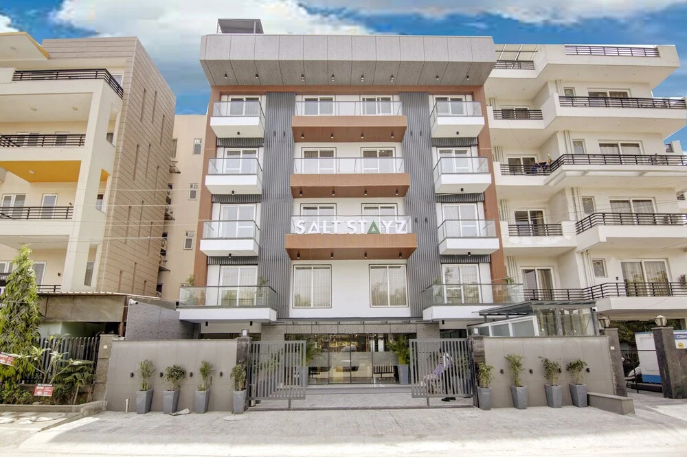 Гуруграм: Saltstayz Sage near Golf Course Road