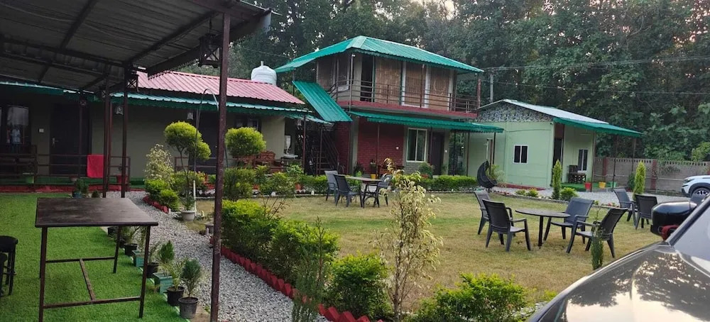 Наинитал: Corbett Sunrise India Homestay
