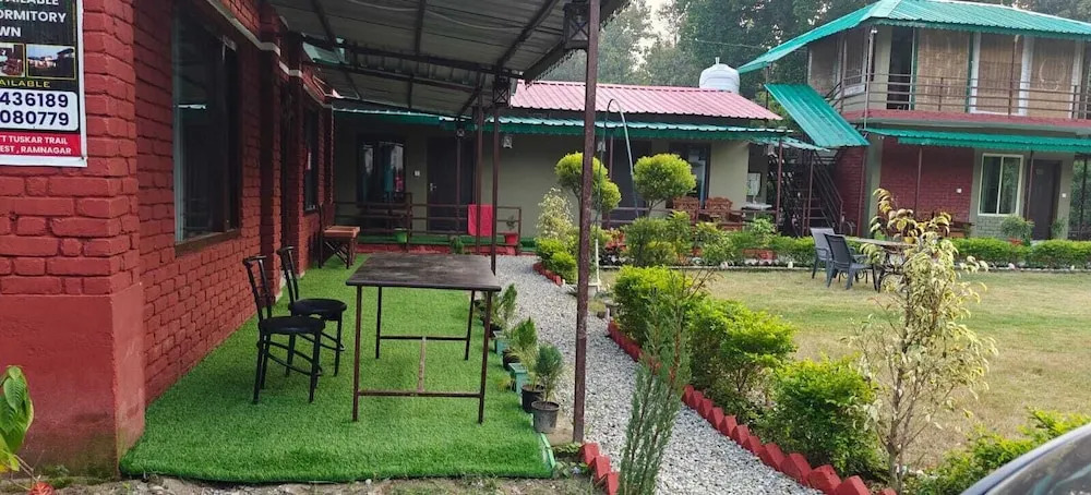Наинитал: Corbett Sunrise India Homestay