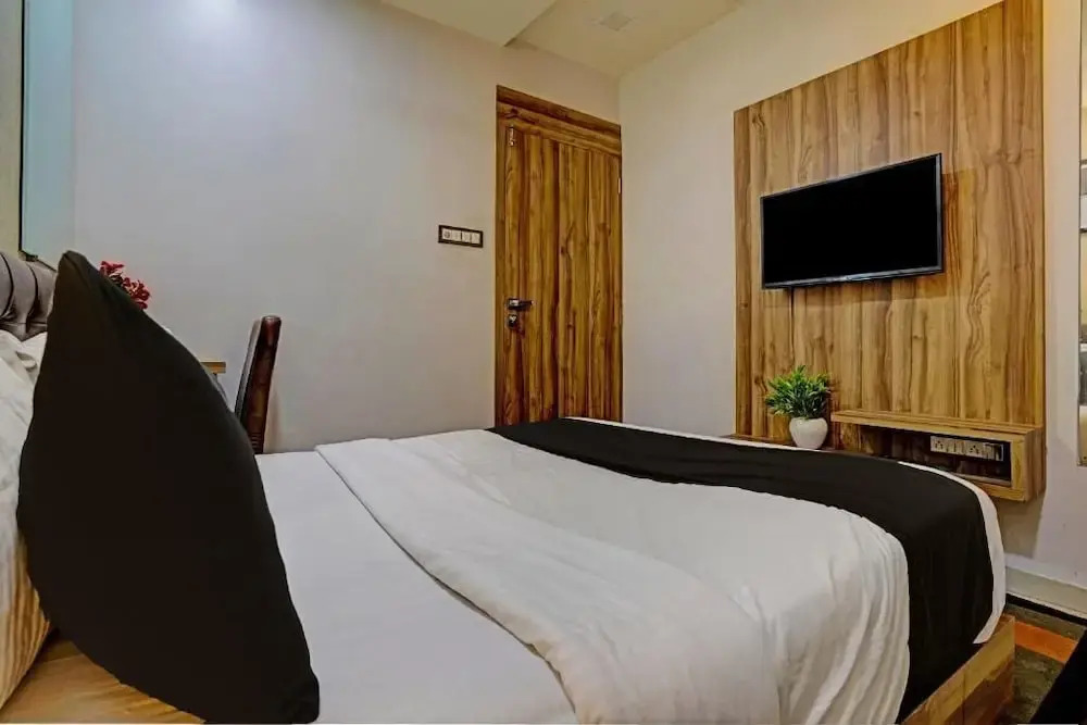 Мумбаи: Hotel Blue Inn Residency