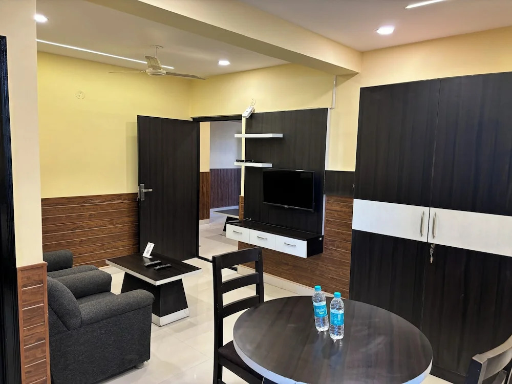 Бангалор: Ebenezer Serviced Apartments and Suites