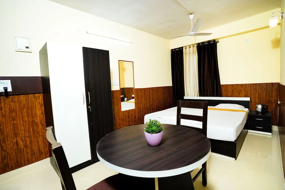 Бангалор: Ebenezer Serviced Apartments and Suites
