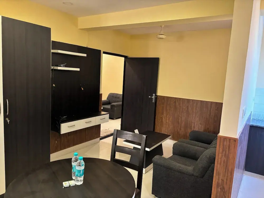 Бангалор: Ebenezer Serviced Apartments and Suites