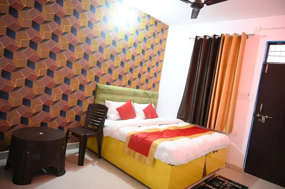 Барейлли: All In One Guest House