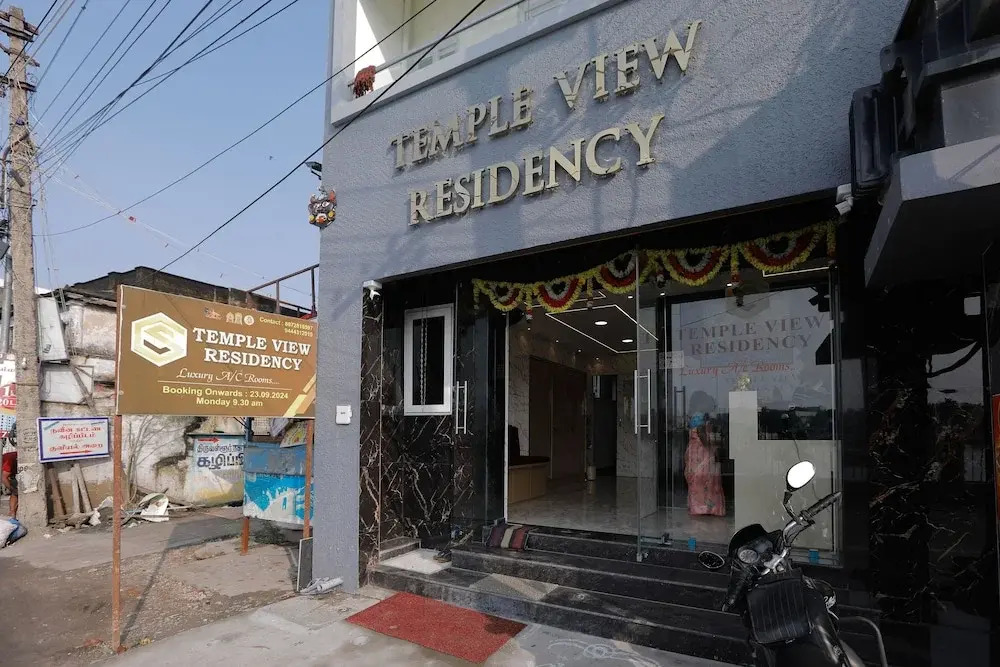 Тируваллур: Temple View Residency