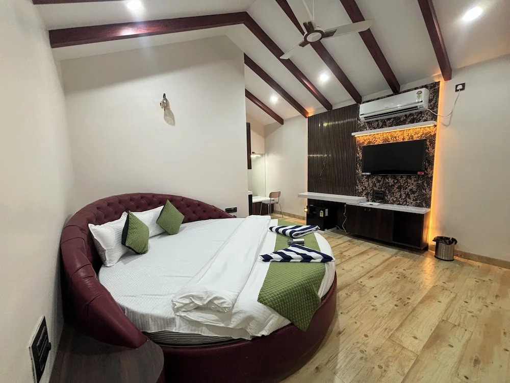Киим: ILIF 2706 Western Breeze Villas