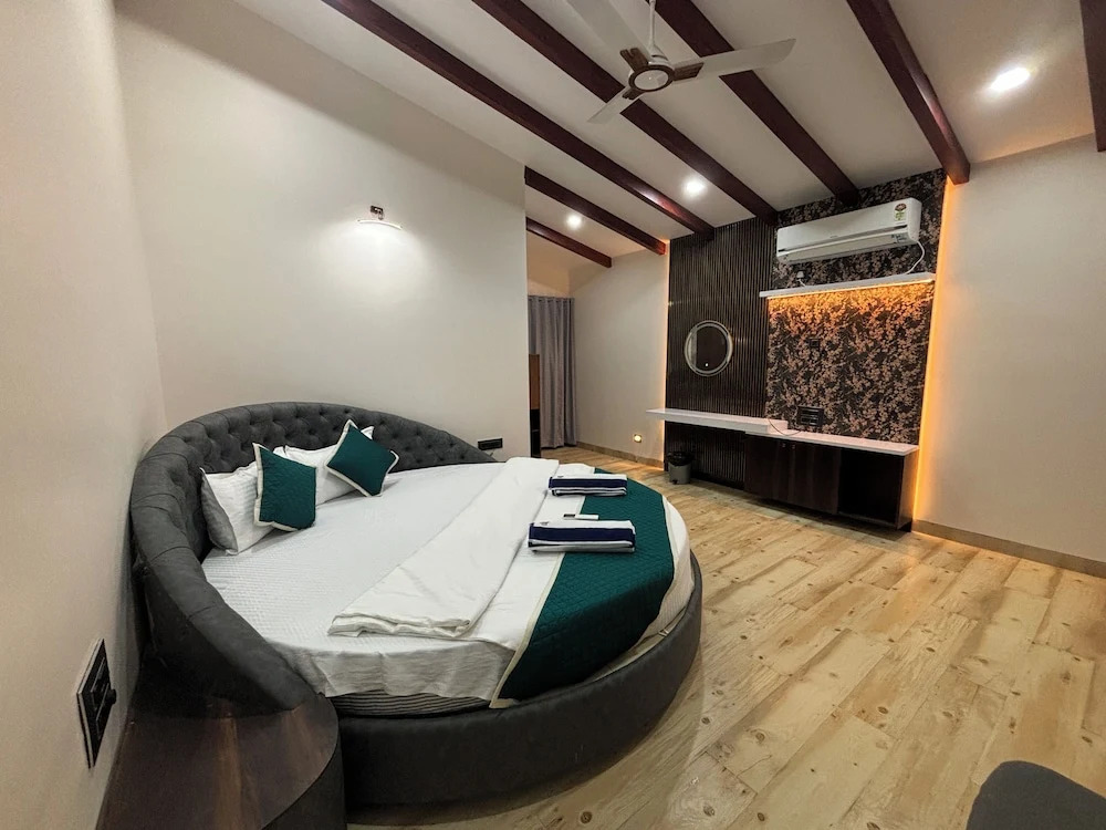 Киим: ILIF 2706 Western Breeze Villas