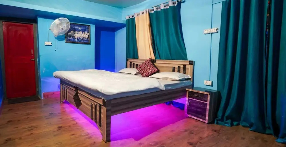 Наинитал: Ooncha Dana Home Stay