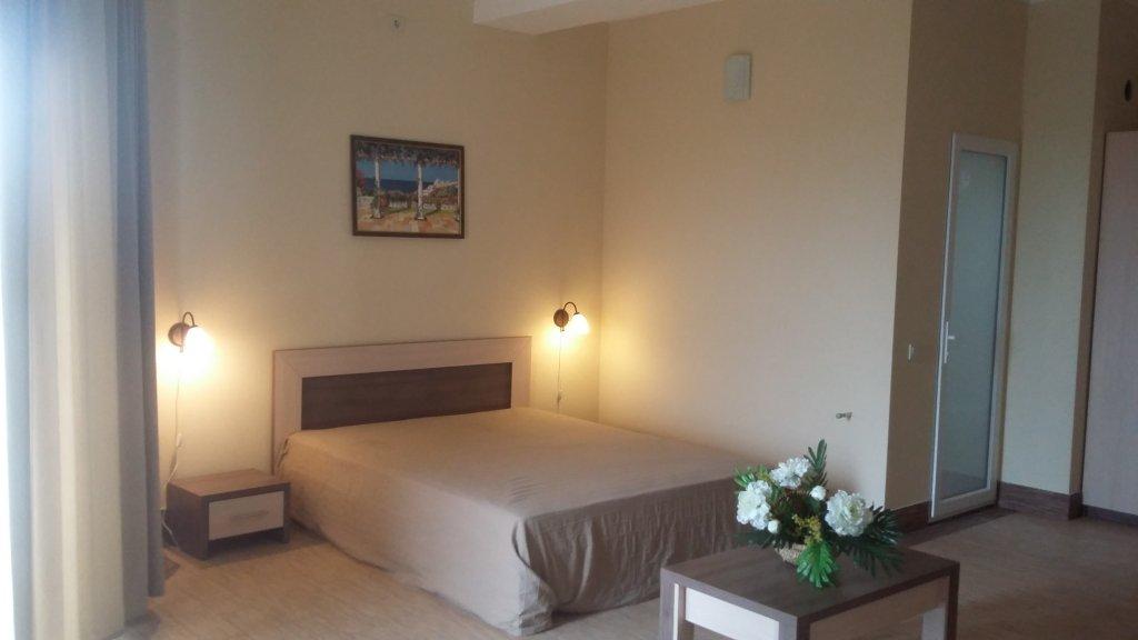 Межводное: Zapadnyij Hotel