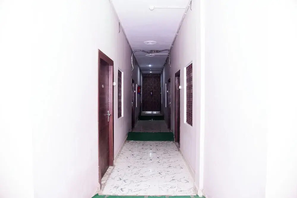 Найни: Hotel Shree Mahalaxmi