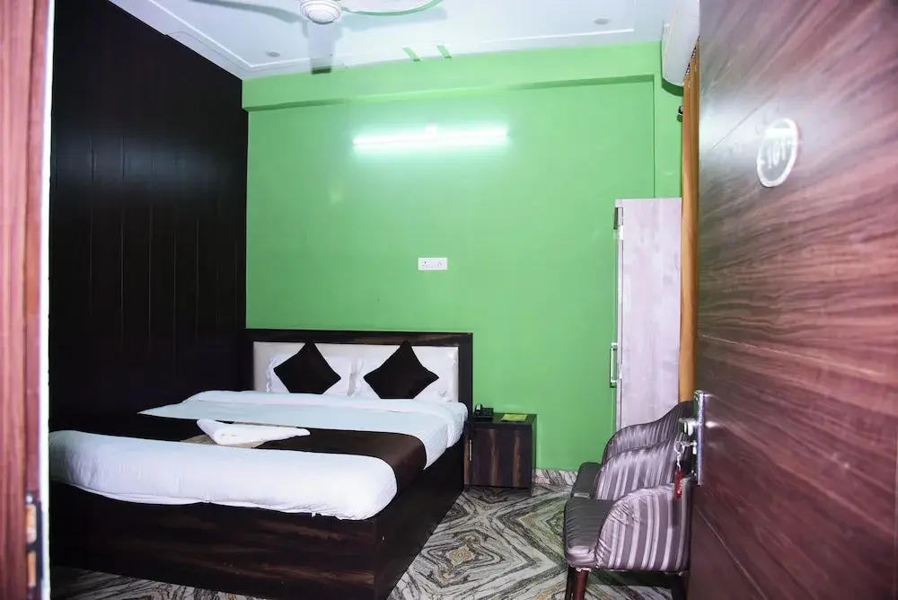 Найни: Hotel Shree Mahalaxmi