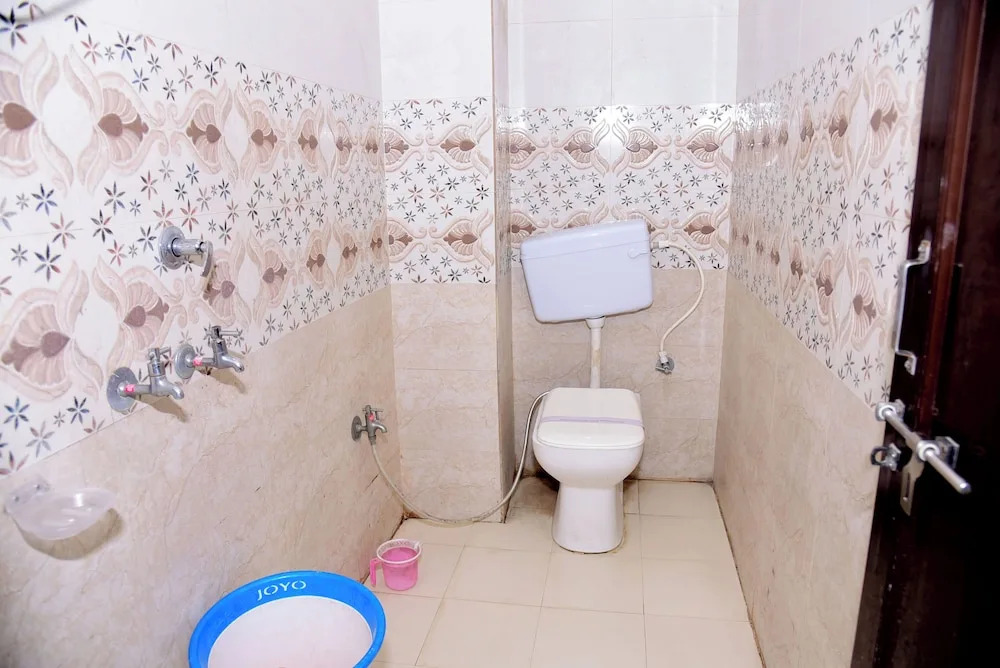 Найни: Hotel Shree Mahalaxmi