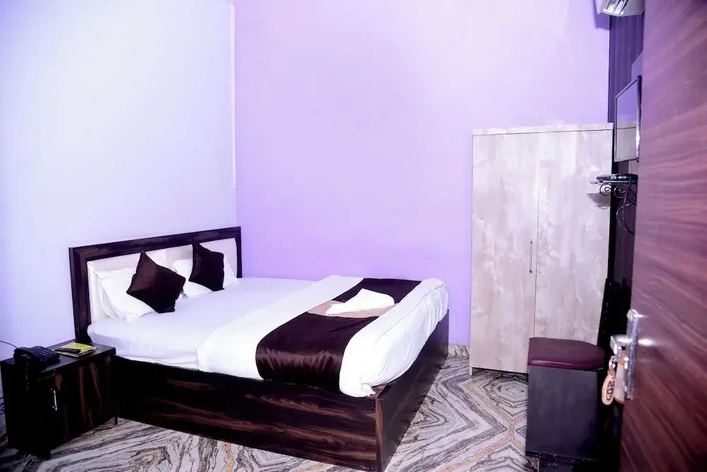 Найни: Hotel Shree Mahalaxmi