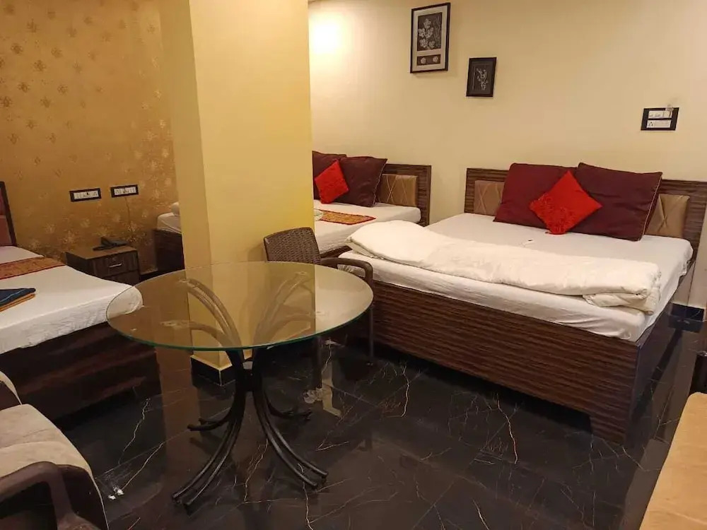 Нави-Мумбай: Hotel Golden Plaza