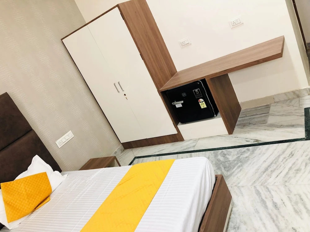 Батхинда: The Highclass Hotel