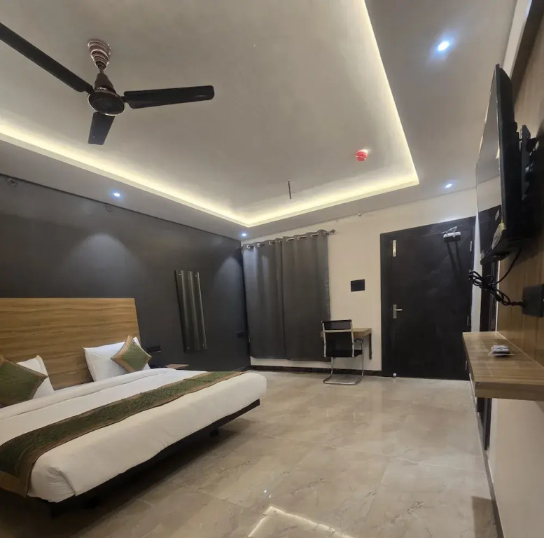 Горакхпур: Hotel Golden Tulip'z