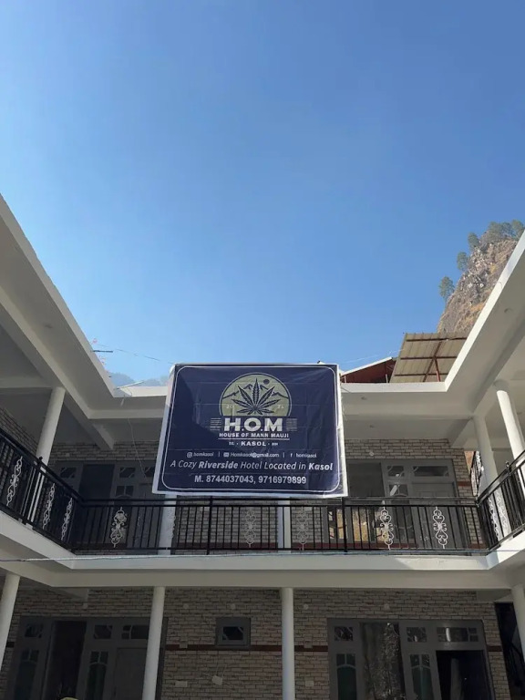 Касоль: HOM House of MannMauji Riverside