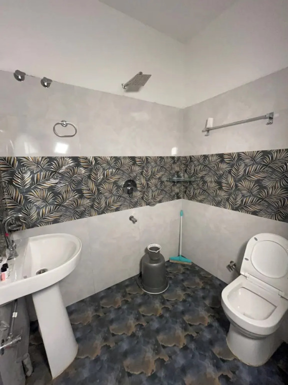 Касоль: HOM House of MannMauji Riverside