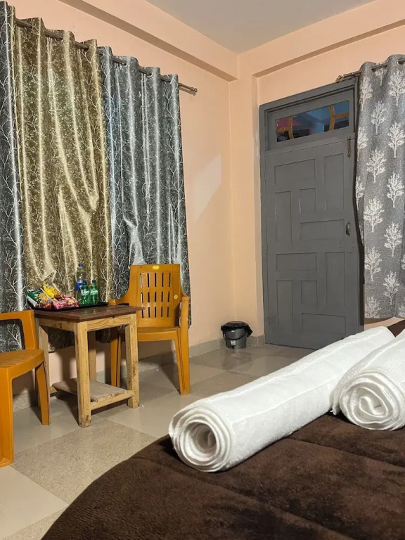 Касоль: HOM House of MannMauji Riverside
