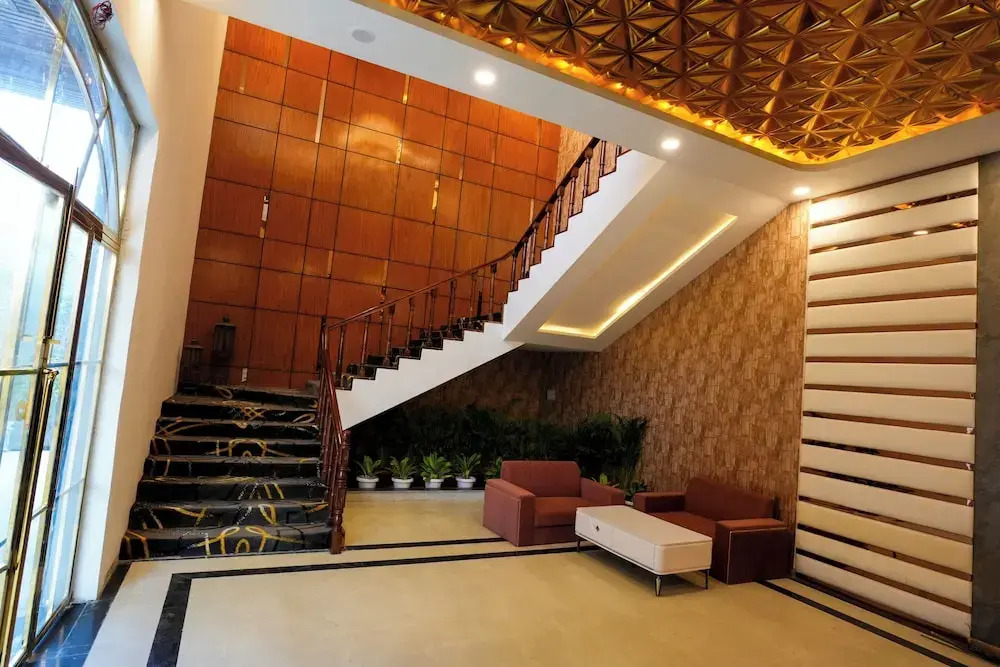 Garhmukteshwar: Hotel Adsan Heights