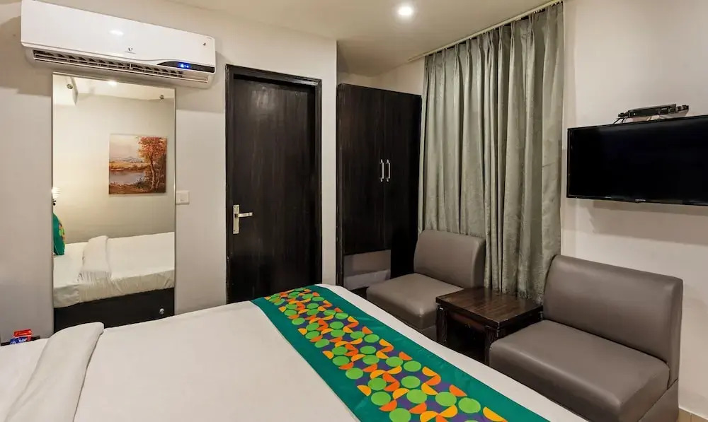 Чандигарх: Treebo Chandigarh Grand
