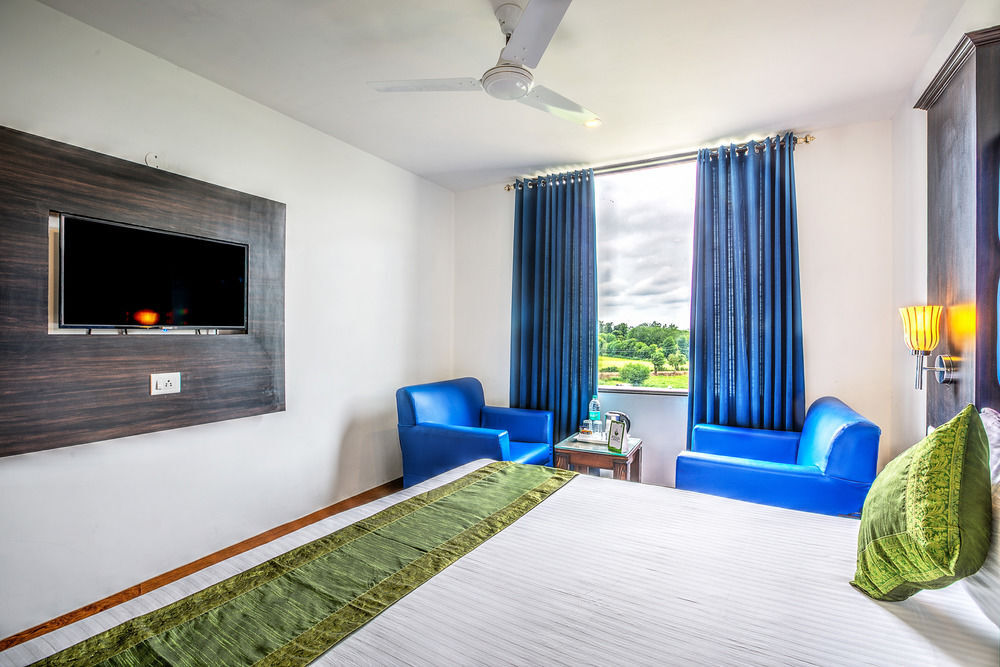 Чандигарх: Treebo Chandigarh Grand