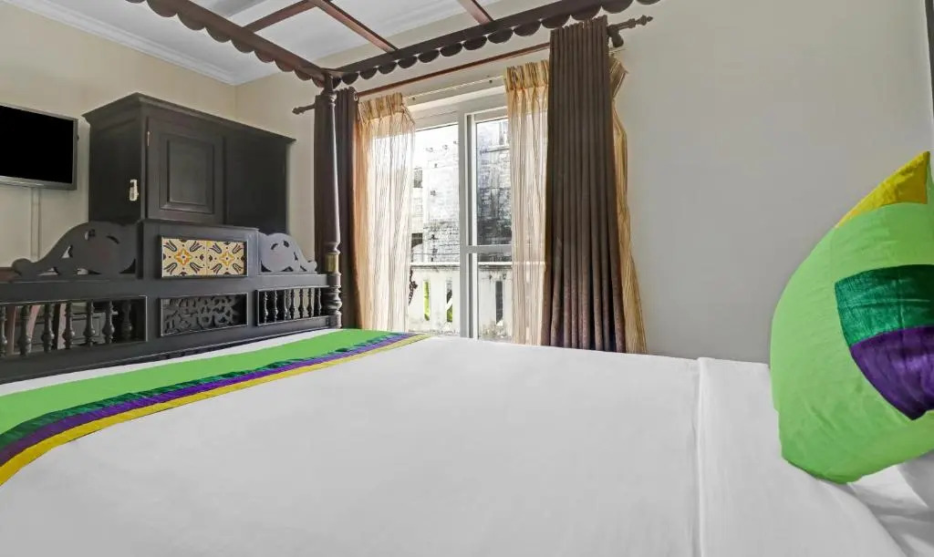 Коччи: Sea View Inn
