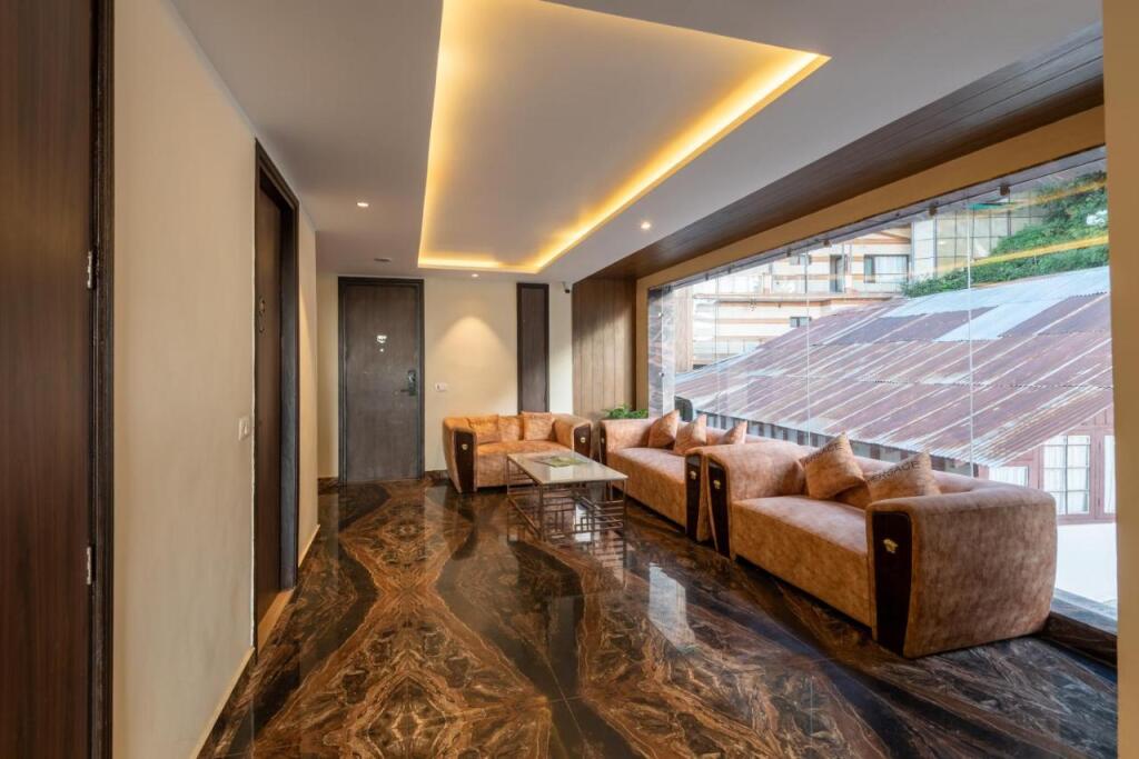 Чамба: The Seasons Dalhousie - Best Valley View & Mountain View Hotel in Dalhousie