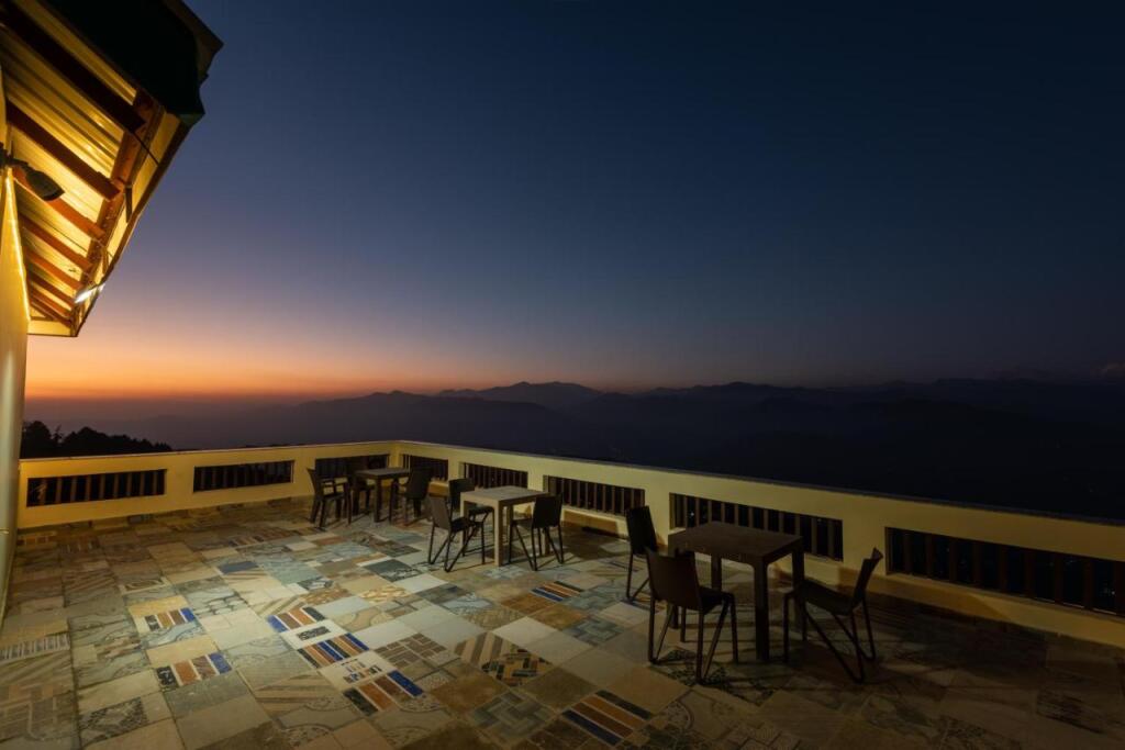 Чамба: The Seasons Dalhousie - Best Valley View & Mountain View Hotel in Dalhousie