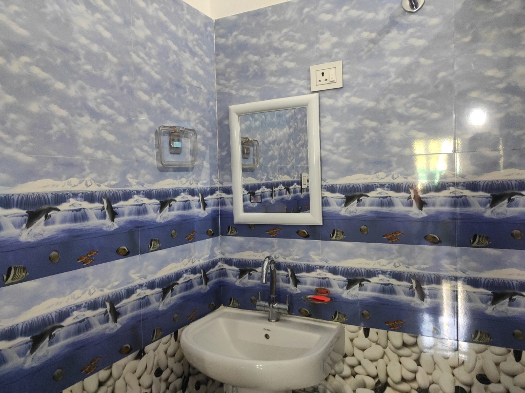 Джиоти Гаон: Homocation River Rock Tourist Lodge