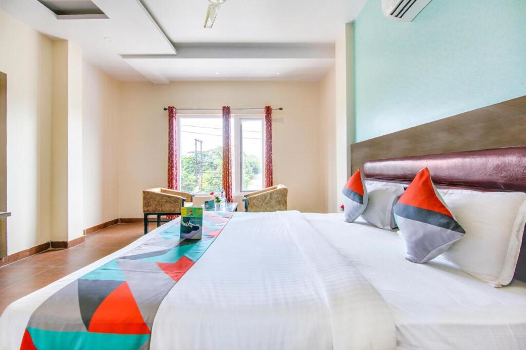 Лакхнау: FabHotel The Gayatri Palace