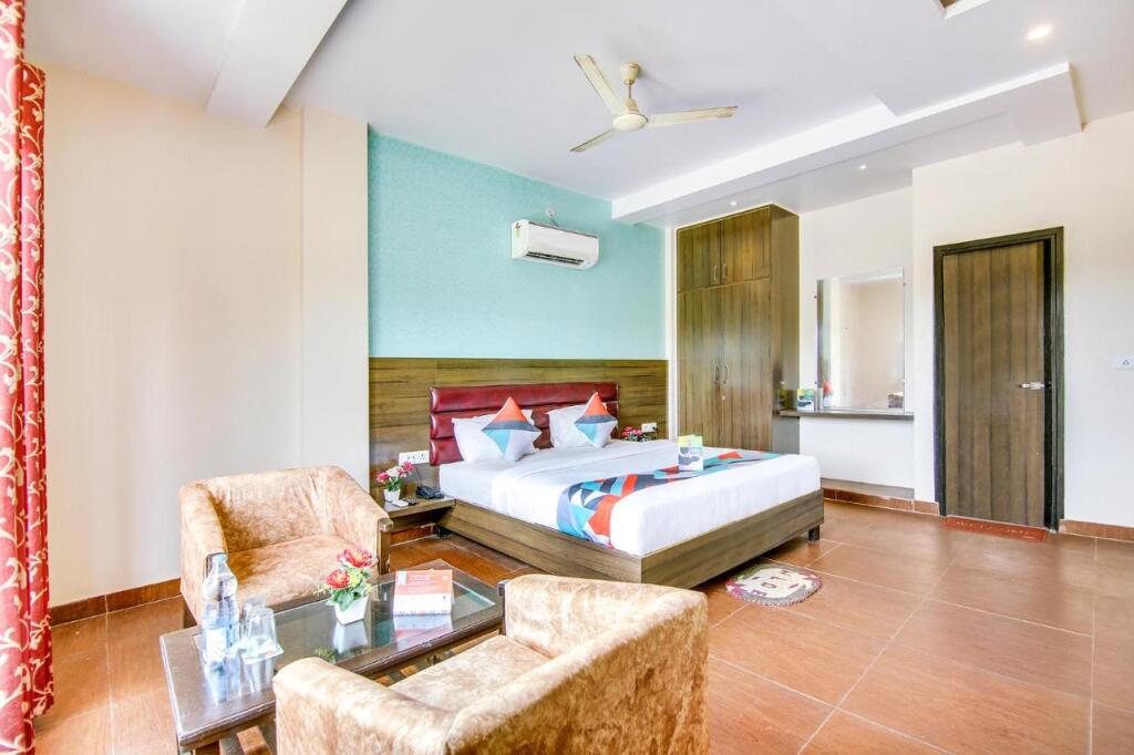 Лакхнау: FabHotel The Gayatri Palace