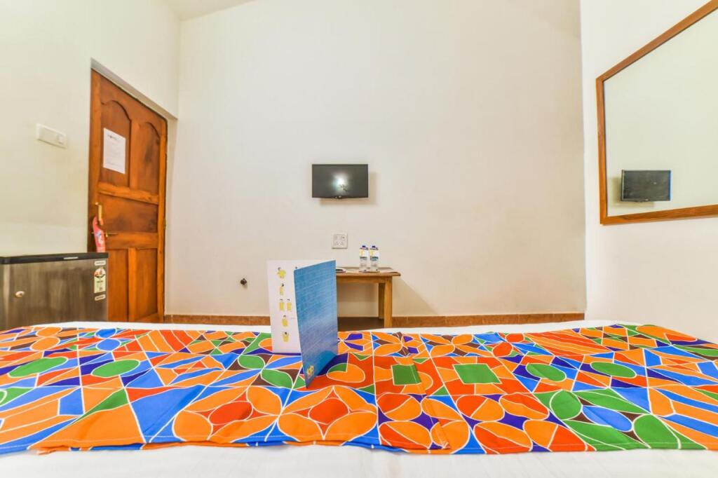 Вагатор: FabHotel Yoyo Cottage