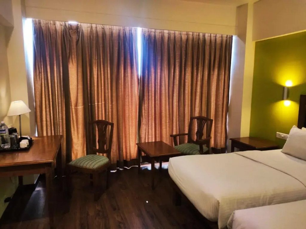 Колхапур: Krishna Inn Kolhapur
