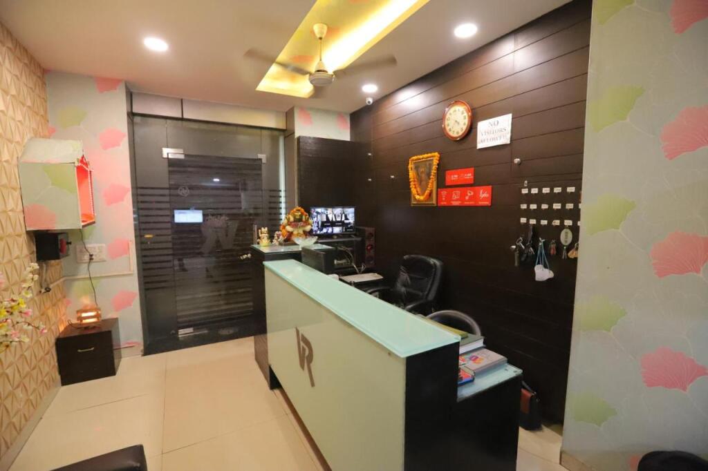 Hotel Vivah Residency Couple Friendly Pashim Vihar — фото 6