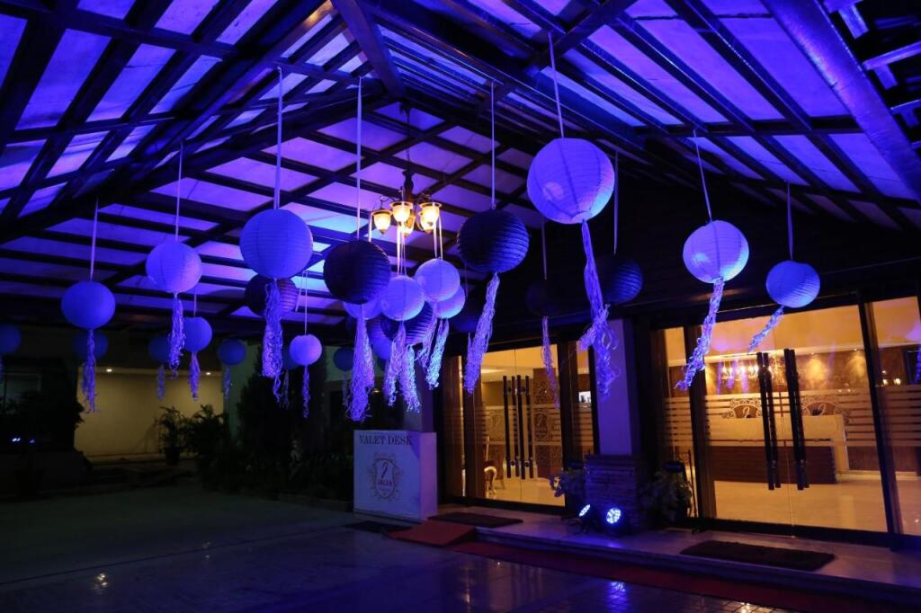 Индаур: Jalsa Hotel & Banquets
