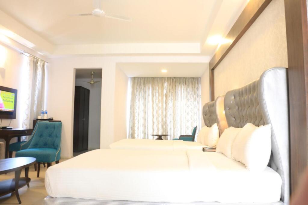 Индаур: Jalsa Hotel & Banquets