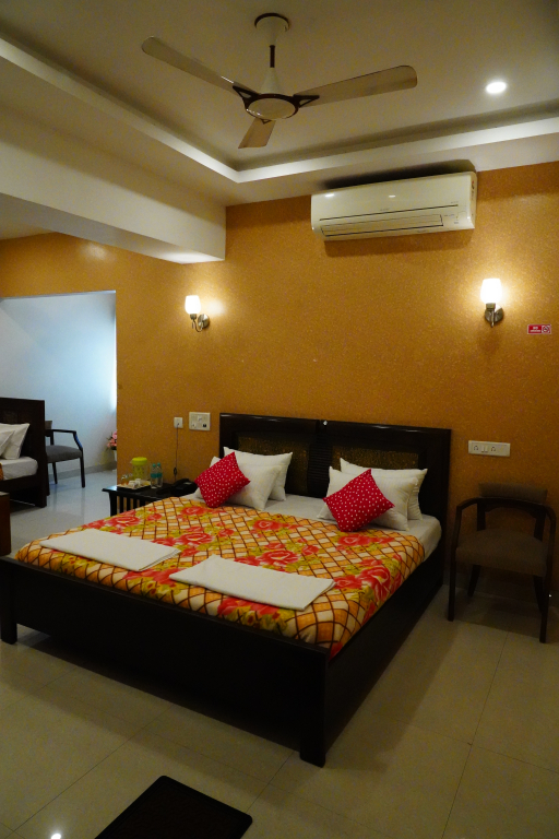 Катпади: Отель Vjr Mahal and Vinayagam Residency