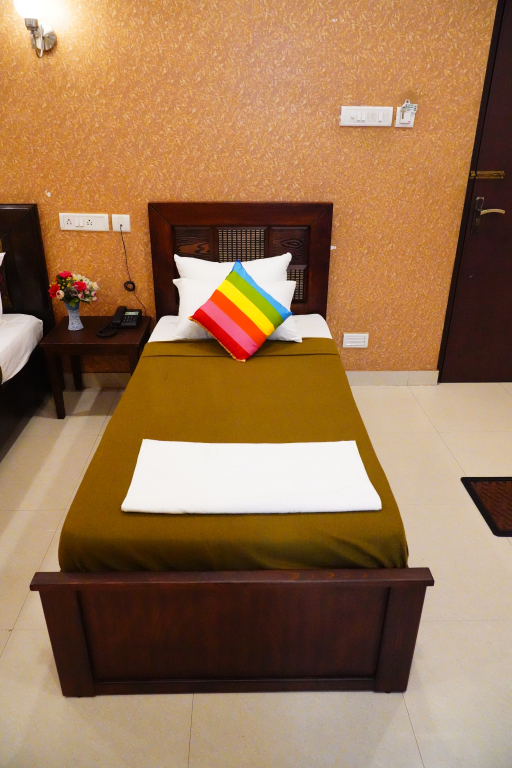 Катпади: Отель Vjr Mahal and Vinayagam Residency
