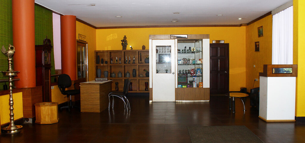 Велламундра: Hotel Brahmagiri