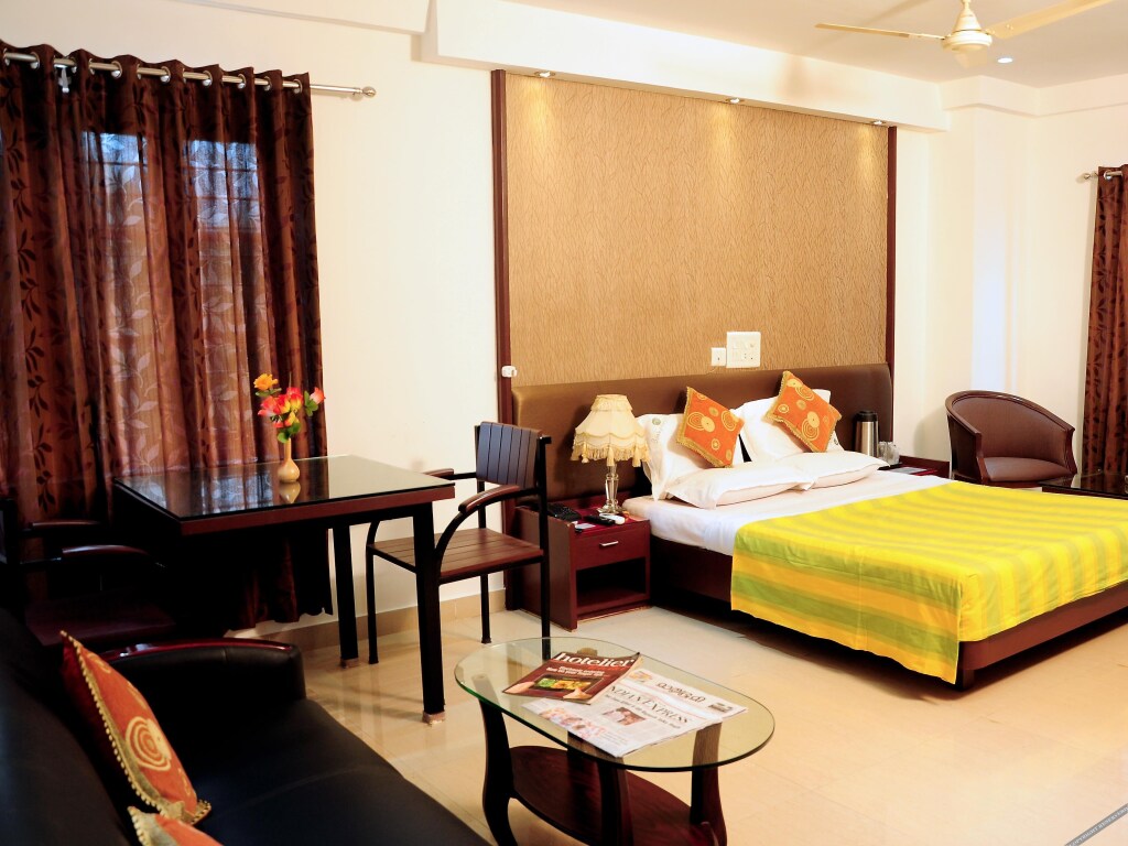 Велламундра: Hotel Brahmagiri