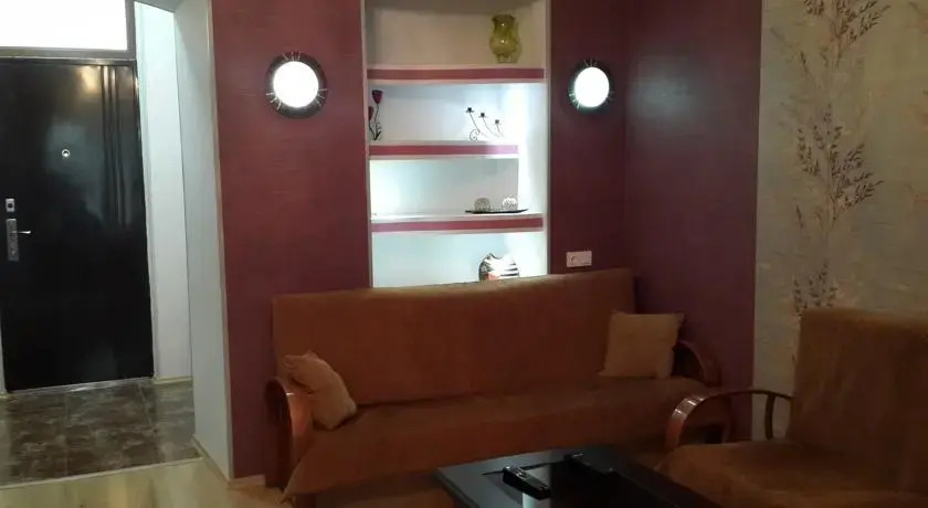 Тбилиси: Apartment on Alexander Griboedov 16